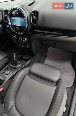 Внедорожник / Кроссовер MINI Countryman 2023 в 