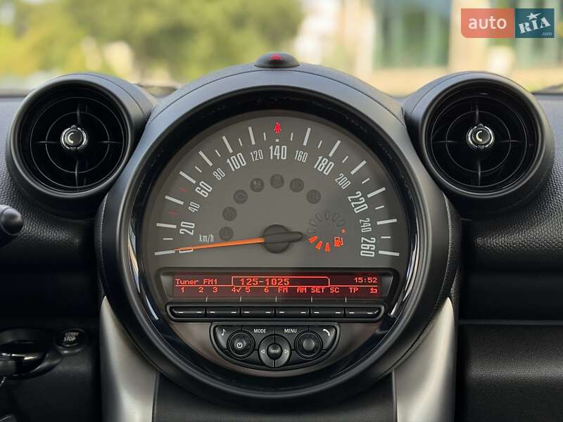 Внедорожник / Кроссовер MINI Countryman 2015 в Днепре фото 29 Внедорожник / Кроссовер MINI Countryman 2015 в Днепре