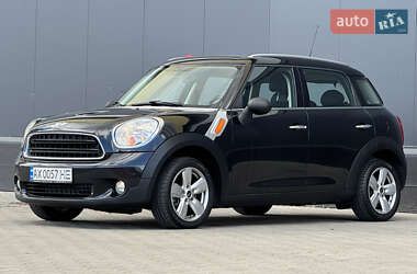 Внедорожник / Кроссовер MINI Countryman 2015 в 