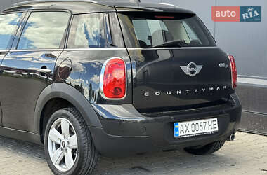 Внедорожник / Кроссовер MINI Countryman 2015 в 