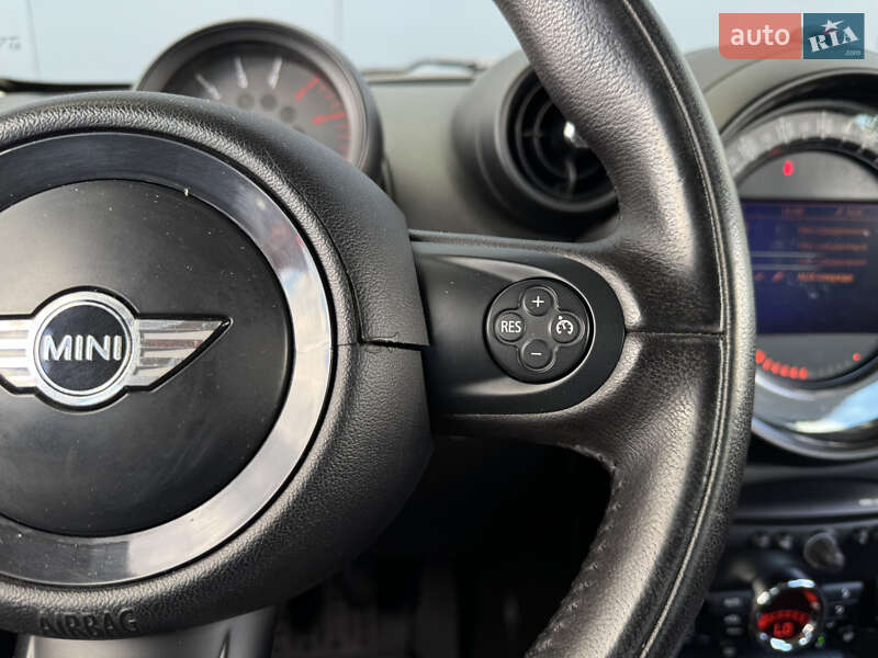 Внедорожник / Кроссовер MINI Countryman 2015 в Киеве