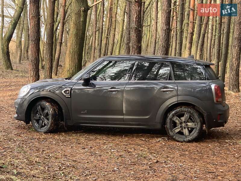 Хэтчбек MINI Countryman 2017 в Киеве