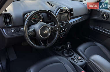 Хетчбек MINI Countryman 2019 в 