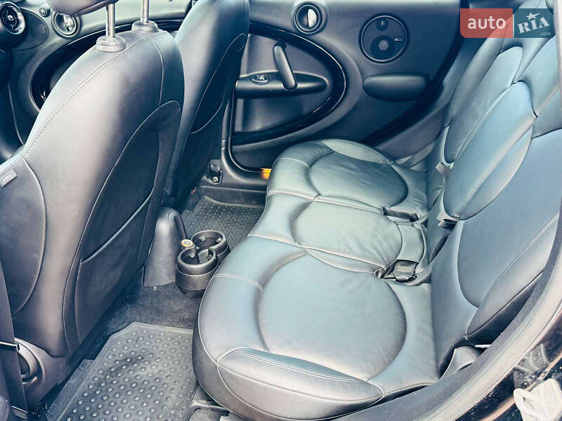 Внедорожник / Кроссовер MINI Countryman 2015 в Киеве