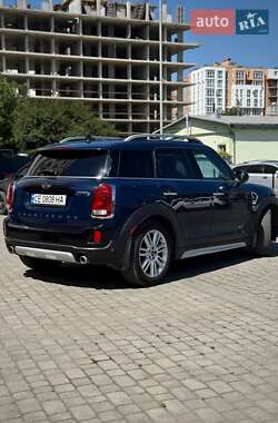 Хэтчбек MINI Countryman 2018 в 