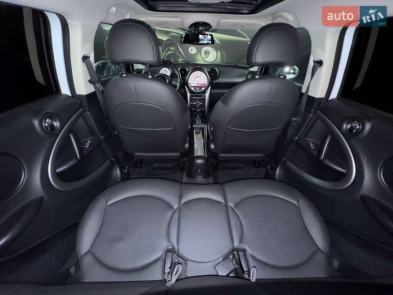 Внедорожник / Кроссовер MINI Countryman 2013 в Одессе фото 40 Внедорожник / Кроссовер MINI Countryman 2013 в Одессе