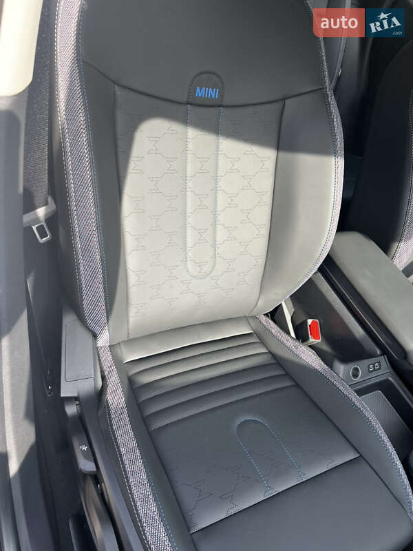 Внедорожник / Кроссовер MINI Countryman 2024 в Харькове