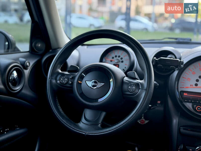 Внедорожник / Кроссовер MINI Countryman 2014 в Киеве