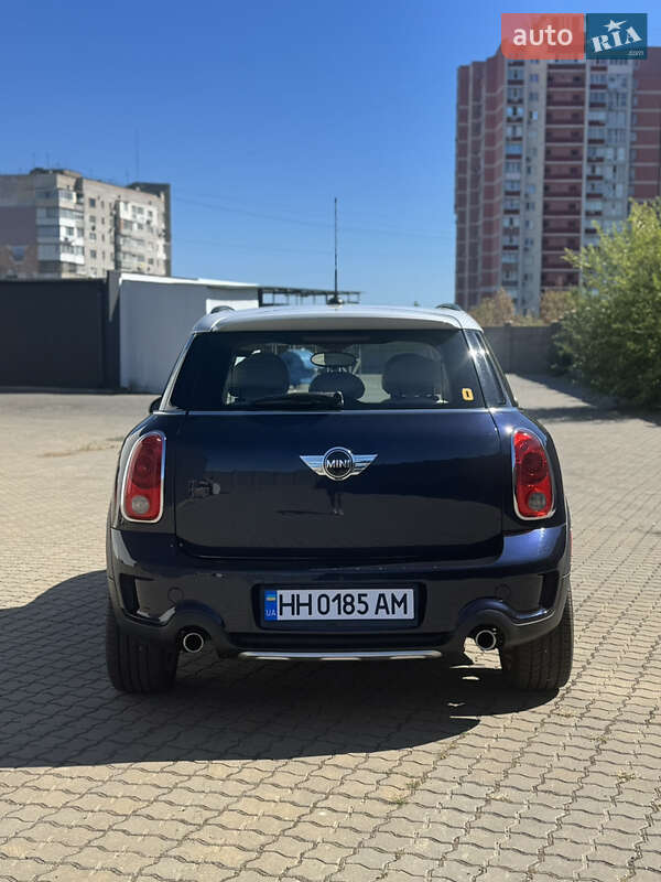 Внедорожник / Кроссовер MINI Countryman 2014 в Черноморске