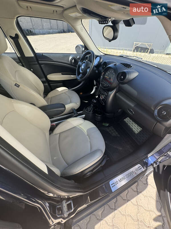 Внедорожник / Кроссовер MINI Countryman 2014 в Черноморске