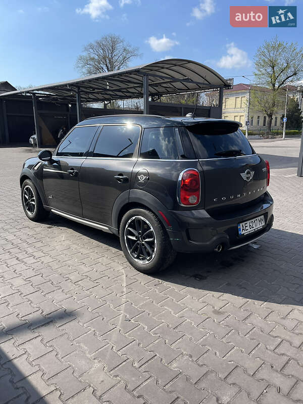 Внедорожник / Кроссовер MINI Countryman 2015 в 
