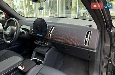 Позашляховик / Кросовер MINI Countryman 2025 в 