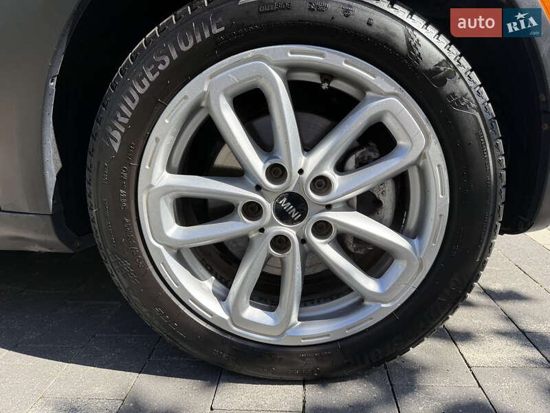 Внедорожник / Кроссовер MINI Countryman 2015 в Ужгороде
