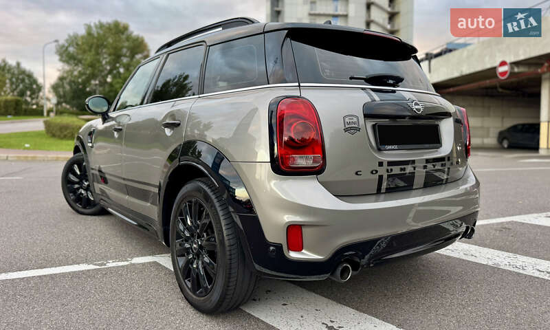 Хэтчбек MINI Countryman 2019 в Киеве