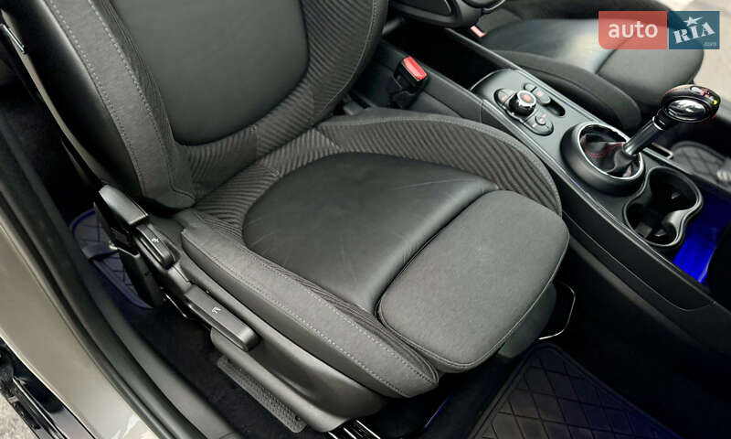 Хэтчбек MINI Countryman 2019 в Киеве