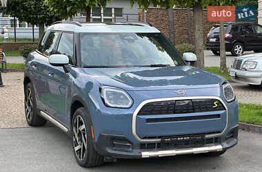 Внедорожник / Кроссовер MINI Countryman 2024 в Киеве