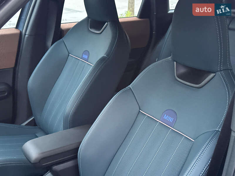 Внедорожник / Кроссовер MINI Countryman 2024 в Киеве