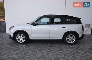 Внедорожник / Кроссовер MINI Countryman 2024 в 