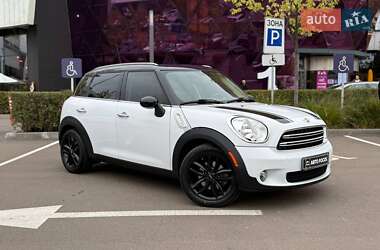 Внедорожник / Кроссовер MINI Countryman 2015 в Киеве