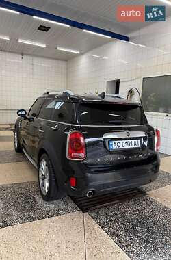 Хэтчбек MINI Countryman 2018 в 