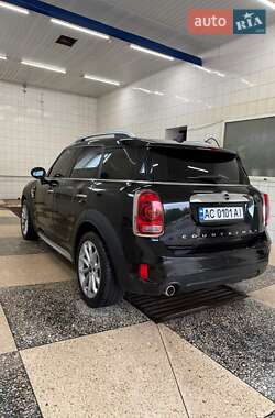 Хэтчбек MINI Countryman 2018 в 