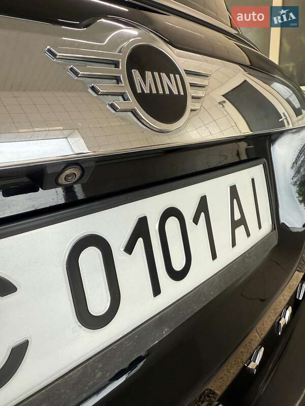Хэтчбек MINI Countryman 2018 в Кривом Роге