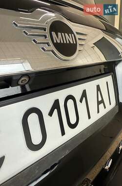 Хэтчбек MINI Countryman 2018 в 