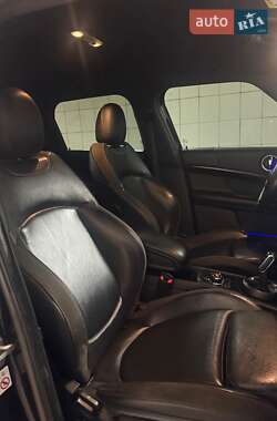 Хэтчбек MINI Countryman 2018 в 