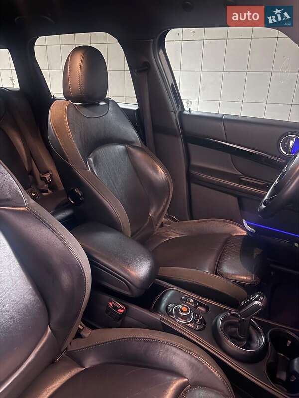 Хэтчбек MINI Countryman 2018 в Кривом Роге