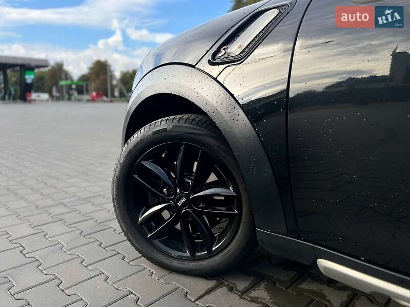 Внедорожник / Кроссовер MINI Countryman 2015 в Луцке