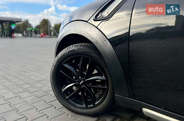 Внедорожник / Кроссовер MINI Countryman 2015 в 