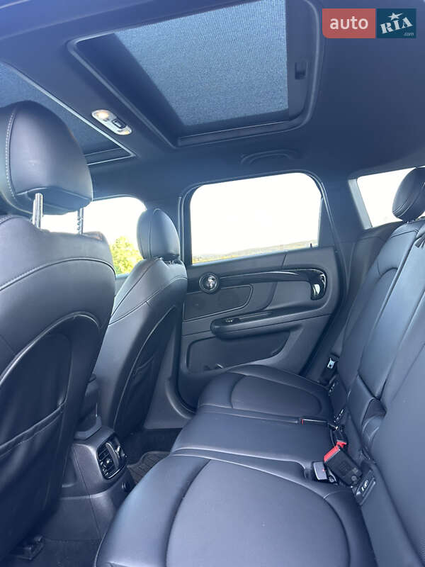 Хэтчбек MINI Countryman 2017 в Черновцах