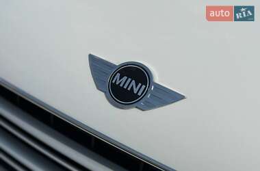 Позашляховик / Кросовер MINI Countryman 2014 в 
