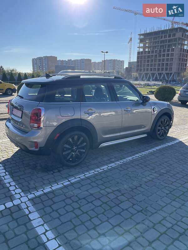 Хэтчбек MINI Countryman 2017 в Львове