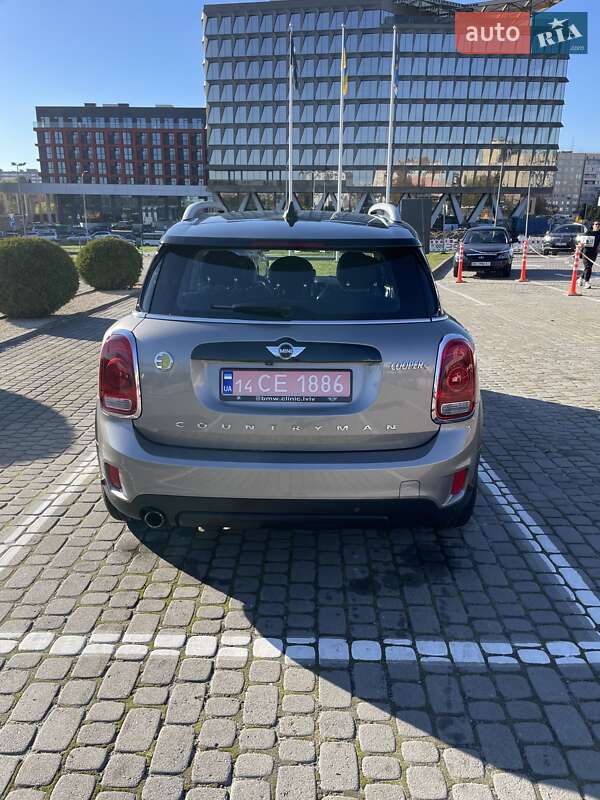 Хэтчбек MINI Countryman 2017 в Львове