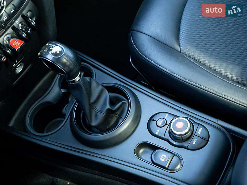 Хэтчбек MINI Countryman 2019 в Одессе фото 18 Хэтчбек MINI Countryman 2019 в Одессе