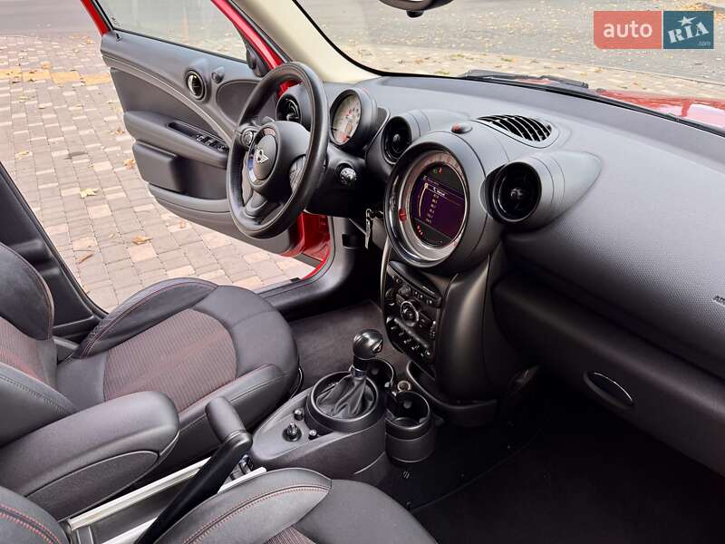 Позашляховик / Кросовер MINI Countryman 2014 в Одесі фото 56 Позашляховик / Кросовер MINI Countryman 2014 в Одесі