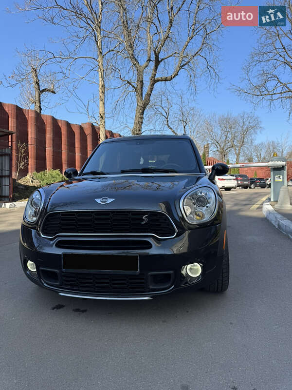 Внедорожник / Кроссовер MINI Countryman 2014 в Киеве