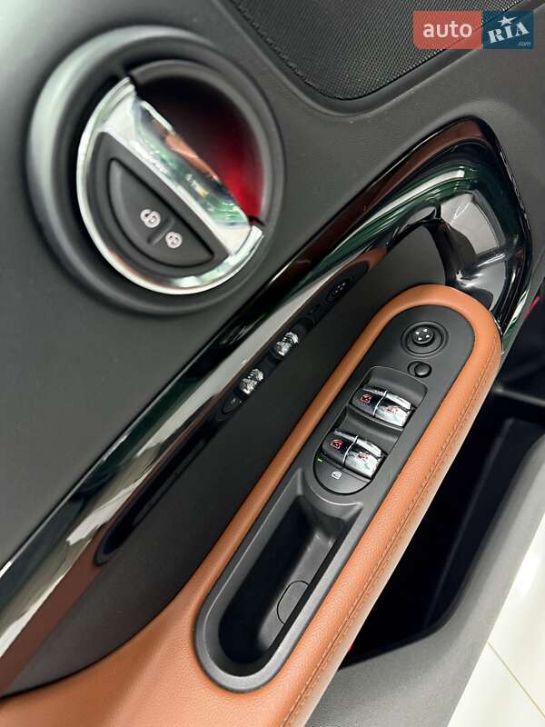 Внедорожник / Кроссовер MINI Countryman 2021 в Одессе