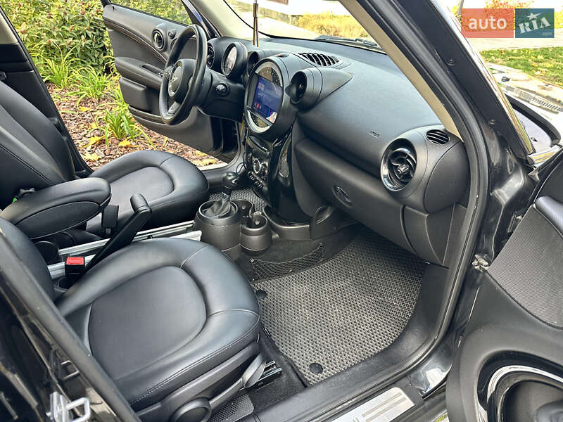 Внедорожник / Кроссовер MINI Countryman 2014 в Киеве