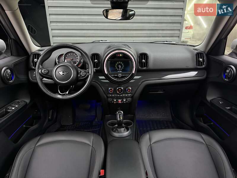 Хэтчбек MINI Countryman 2019 в Киеве