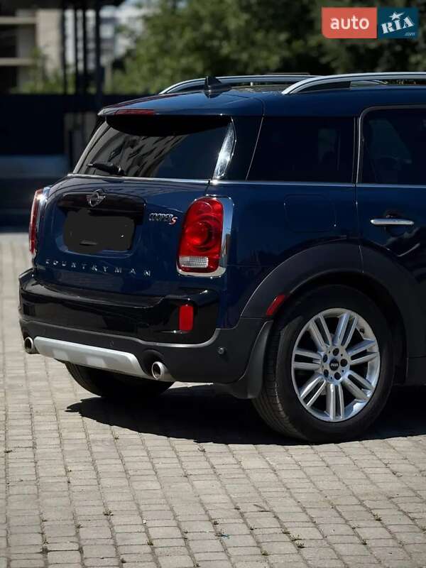 Хэтчбек MINI Countryman 2018 в Киеве