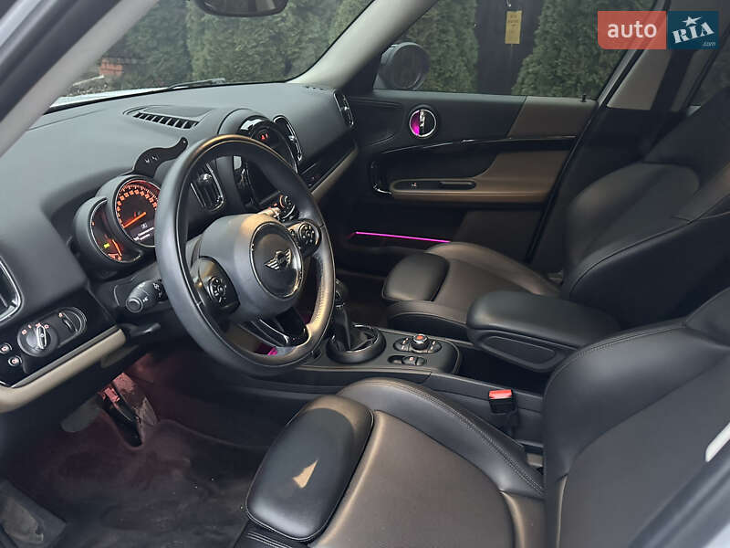 Хэтчбек MINI Countryman 2018 в Киеве фото 5 Хэтчбек MINI Countryman 2018 в Киеве