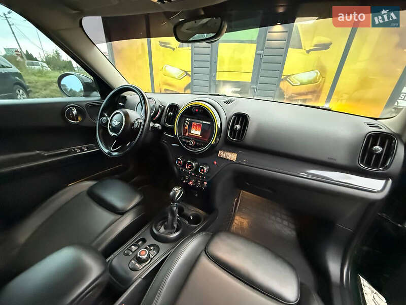 Хэтчбек MINI Countryman 2018 в Стрые фото 31 Хэтчбек MINI Countryman 2018 в Стрые