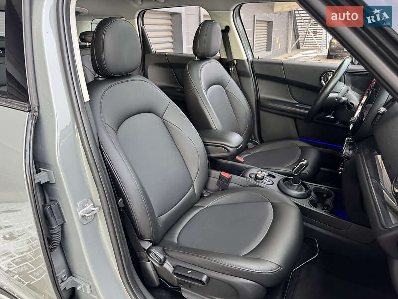 Хэтчбек MINI Countryman 2019 в Киеве фото 14 Хэтчбек MINI Countryman 2019 в Киеве