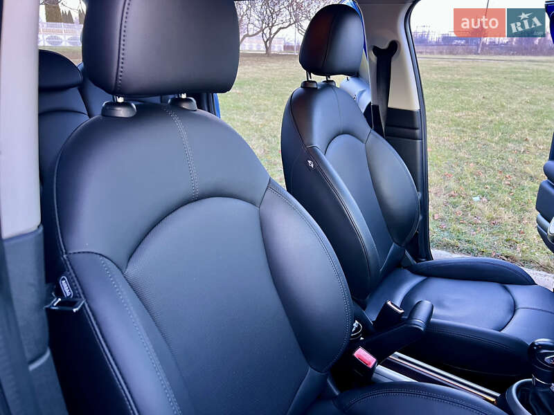 Внедорожник / Кроссовер MINI Countryman 2012 в Ровно