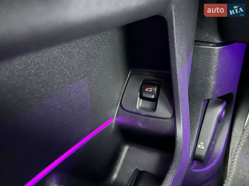 Хэтчбек MINI Countryman 2019 в Киеве