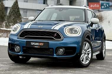 Хэтчбек MINI Countryman 2019 в Киеве