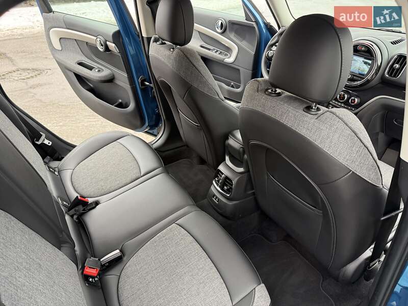 Хэтчбек MINI Countryman 2019 в Киеве фото 52 Хэтчбек MINI Countryman 2019 в Киеве