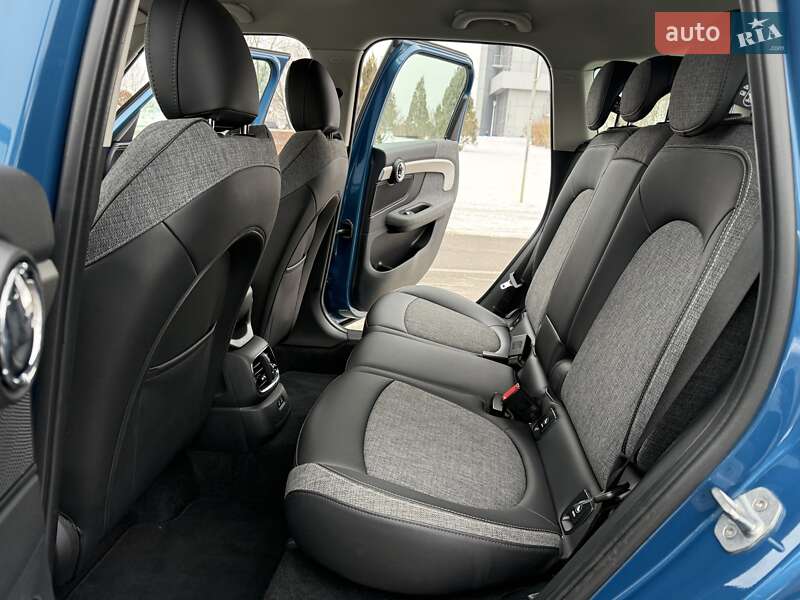 Хэтчбек MINI Countryman 2019 в Киеве фото 55 Хэтчбек MINI Countryman 2019 в Киеве